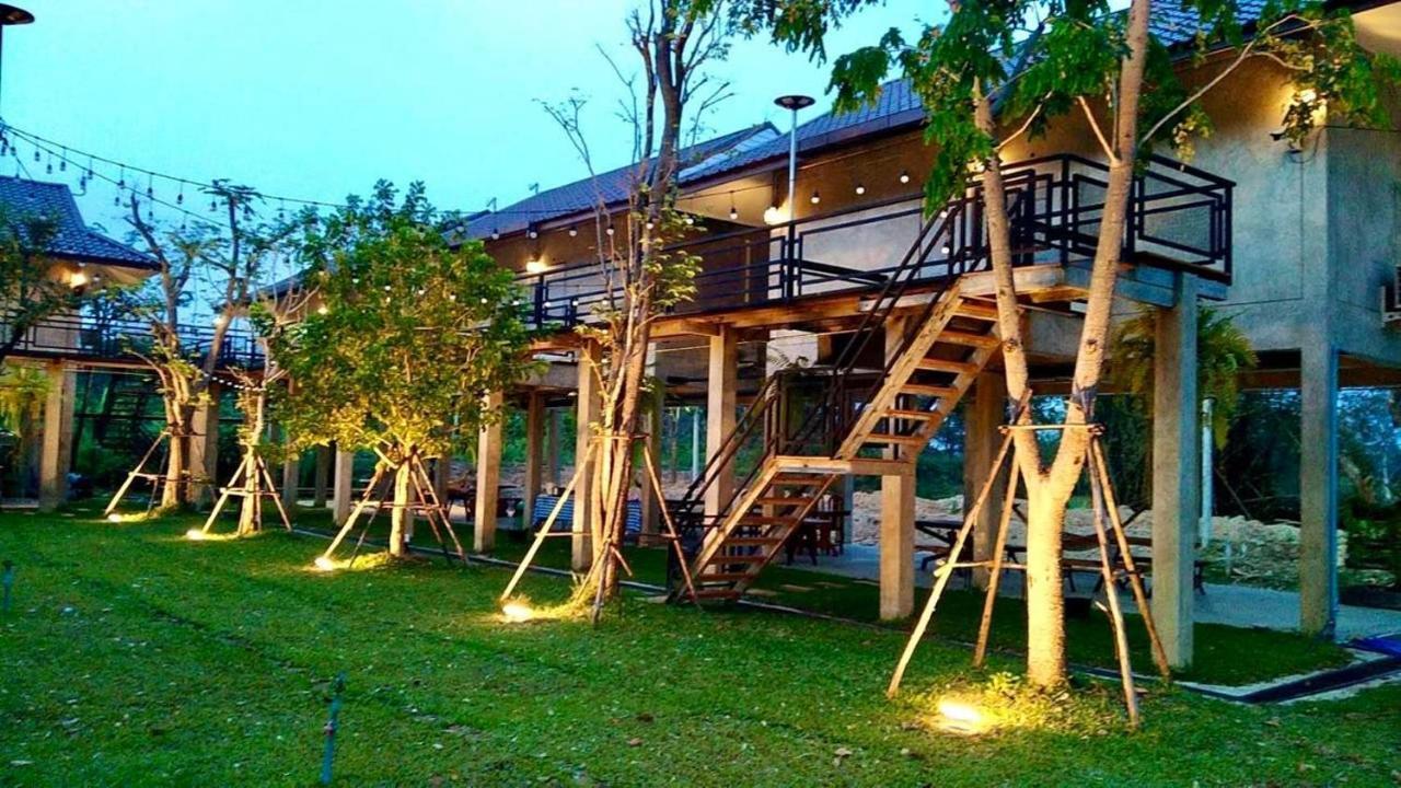 บ้านต้นไม้โฮมสเตย์อุทัยธานี 外观 照片